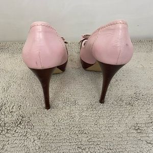 Guess light pink high heels.